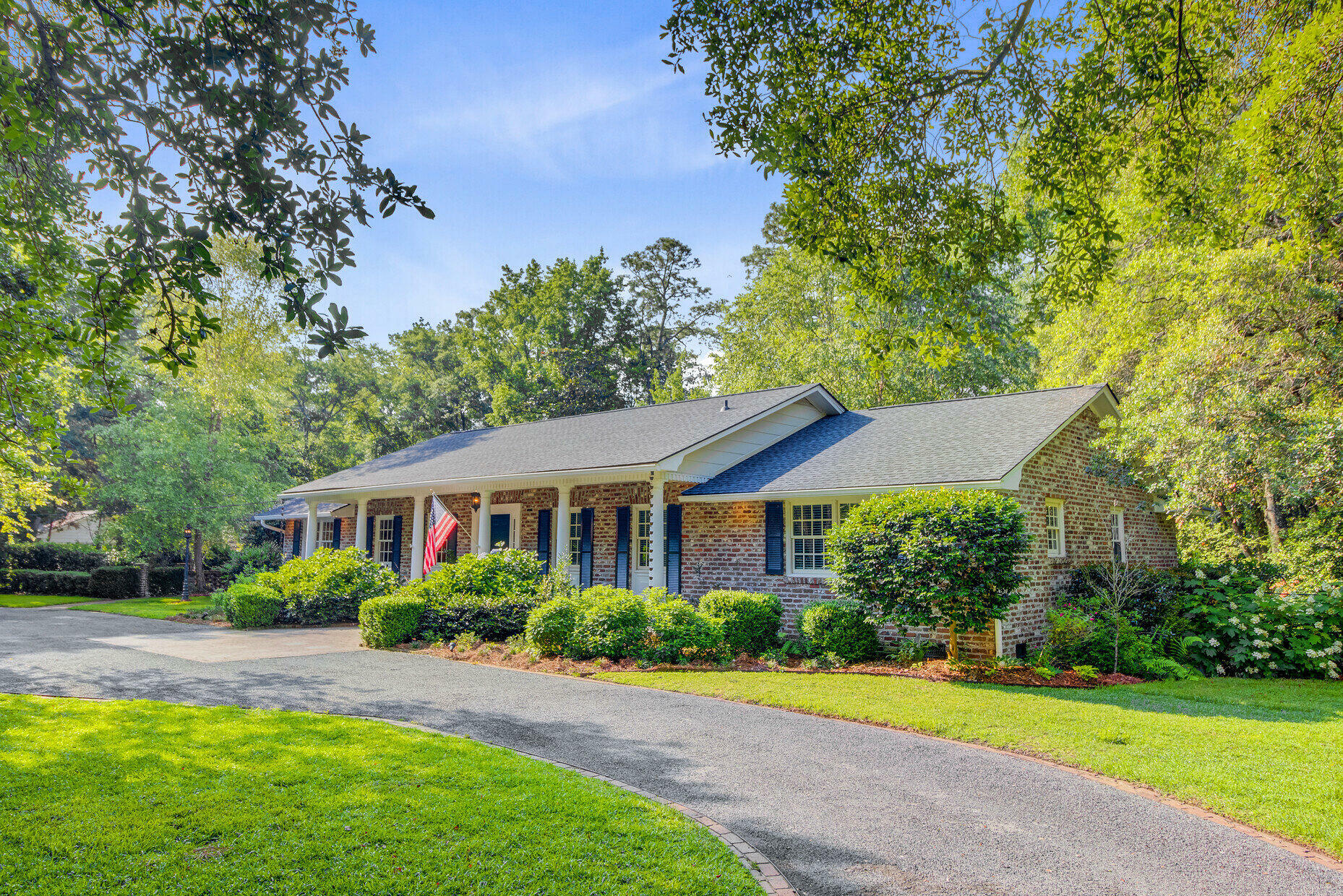 Property Photo: 108 E Walker Drive SC 29483