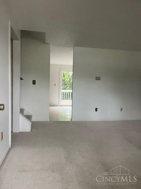 Property Photo:  1810 W Kemper Road  OH 45240 