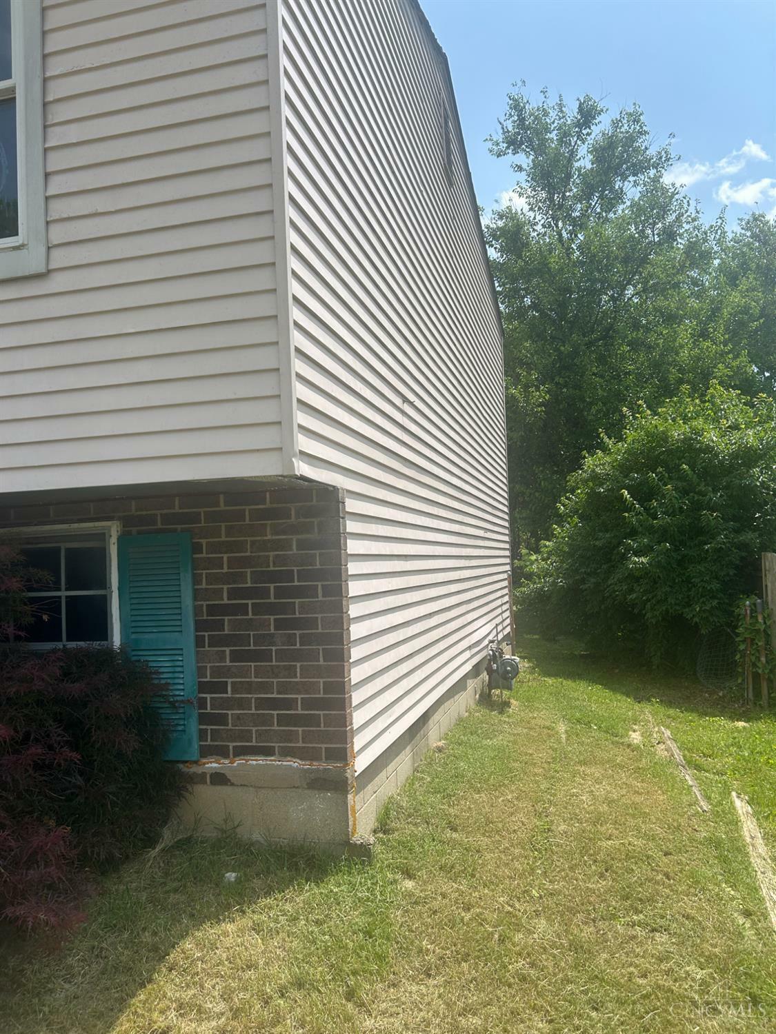 Property Photo:  10216 Hawkhurst Drive  OH 45231 