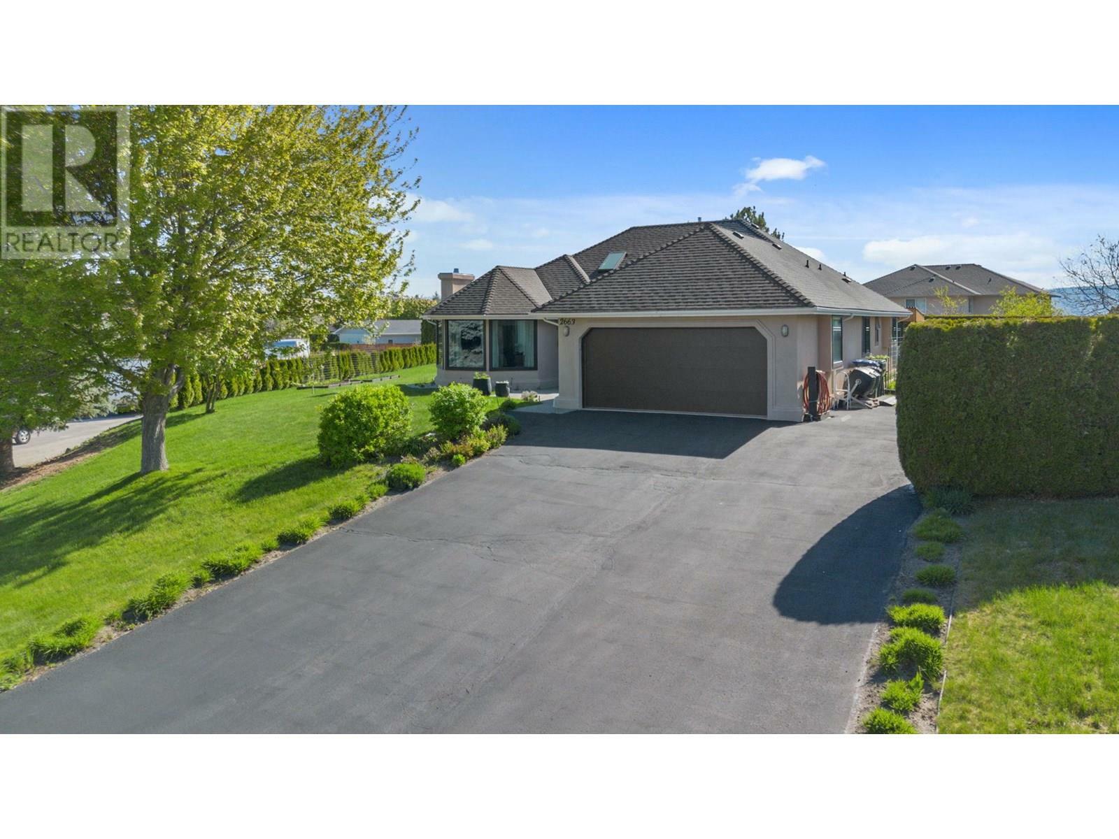 2663 Paula Road  West Kelowna BC V1Z 3L7 photo