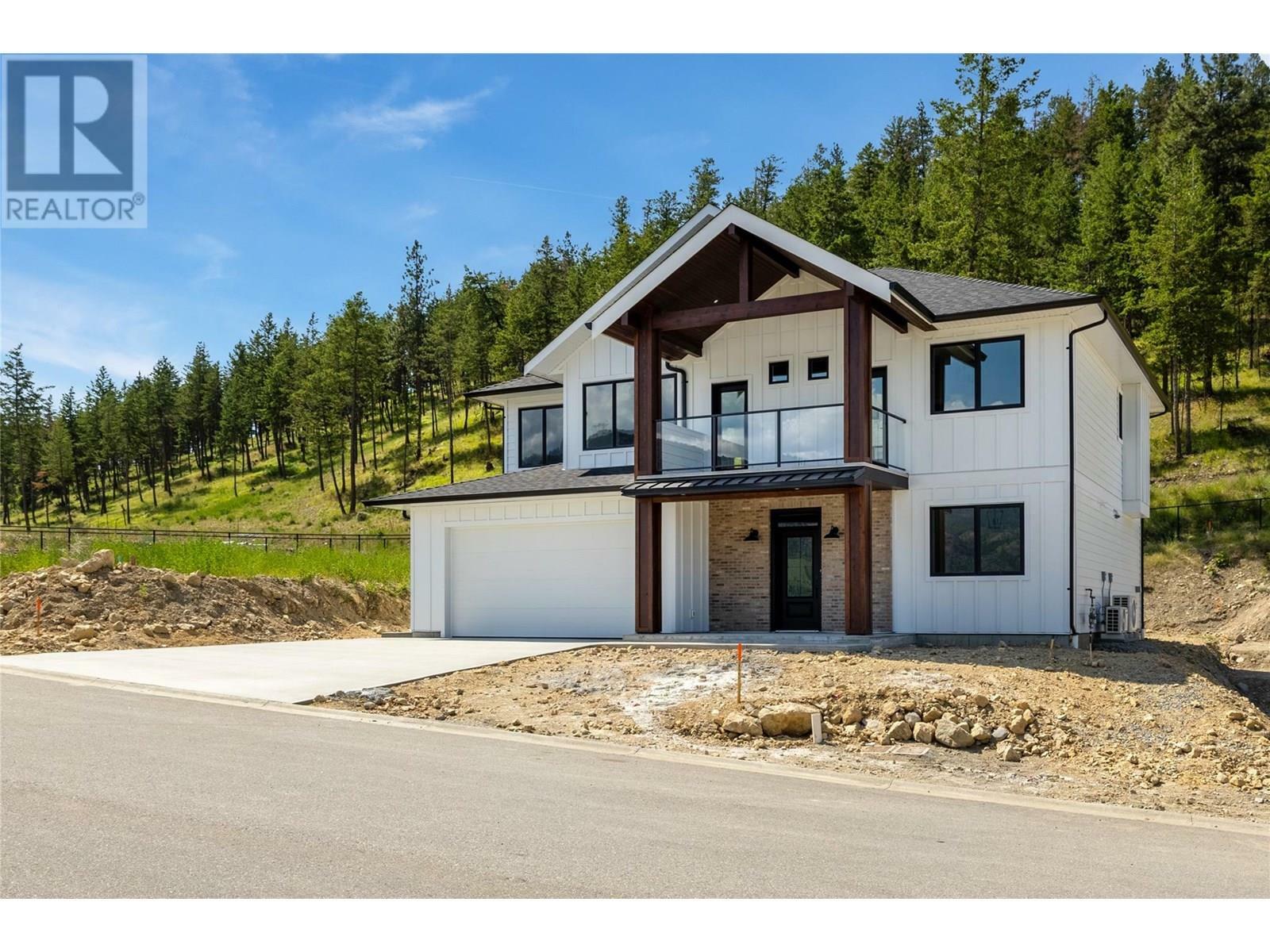 Property Photo: 2075 Cortina Drive BC V1P 1E1