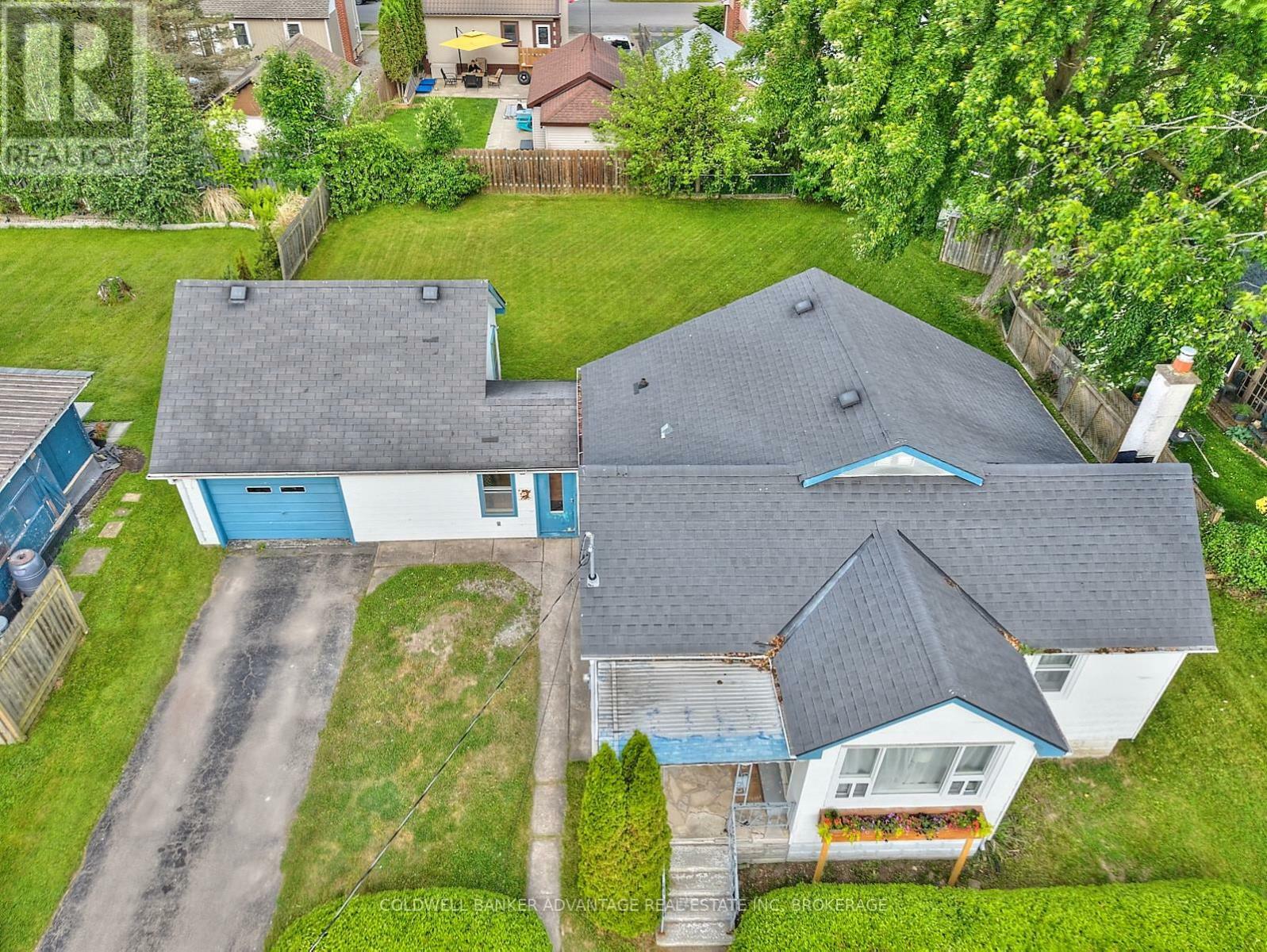 Property Photo: 112 St Augustine Avenue ON L3C 2K7