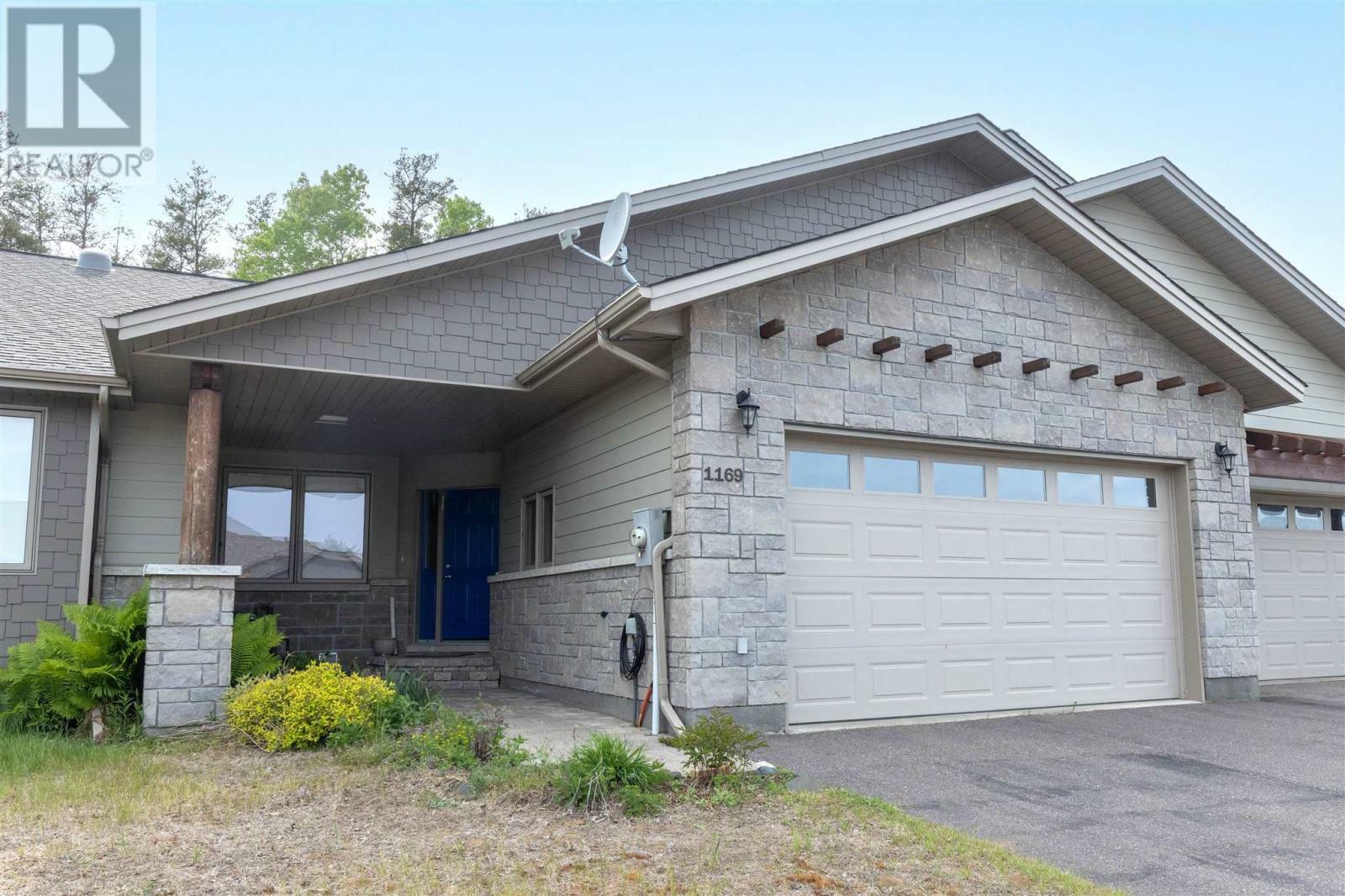 Property Photo: 1169 King George'S Pk ON P7K 1K8