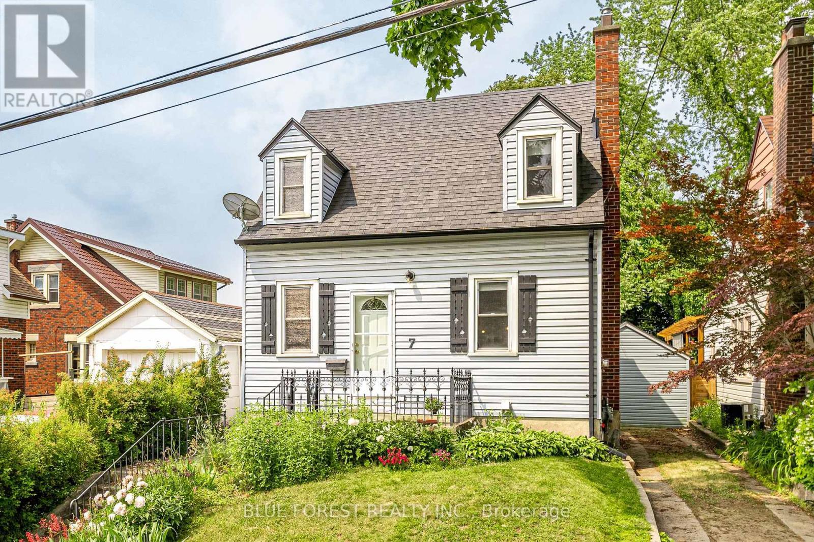 Property Photo: 7 Balmoral Avenue ON N5Y 2K9