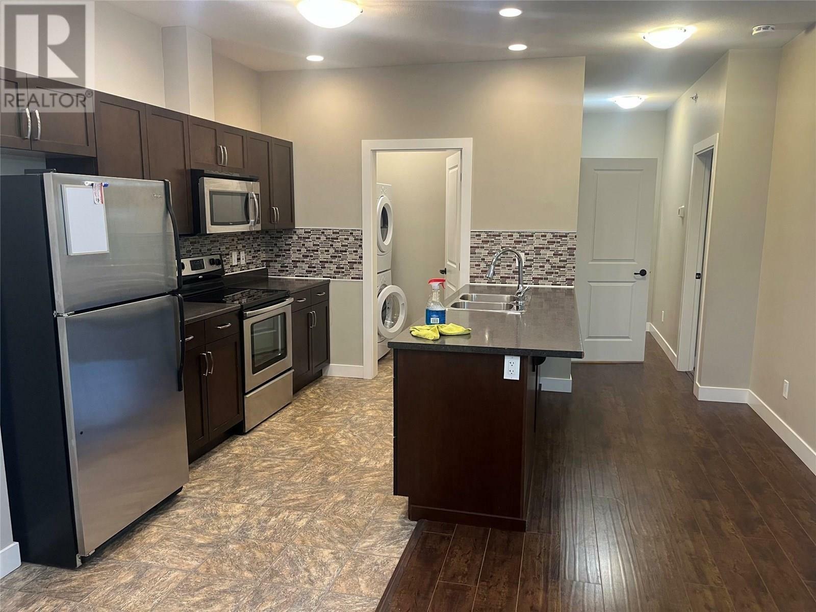 Property Photo: 5170 Dallas Drive 504 BC V2C 0C7