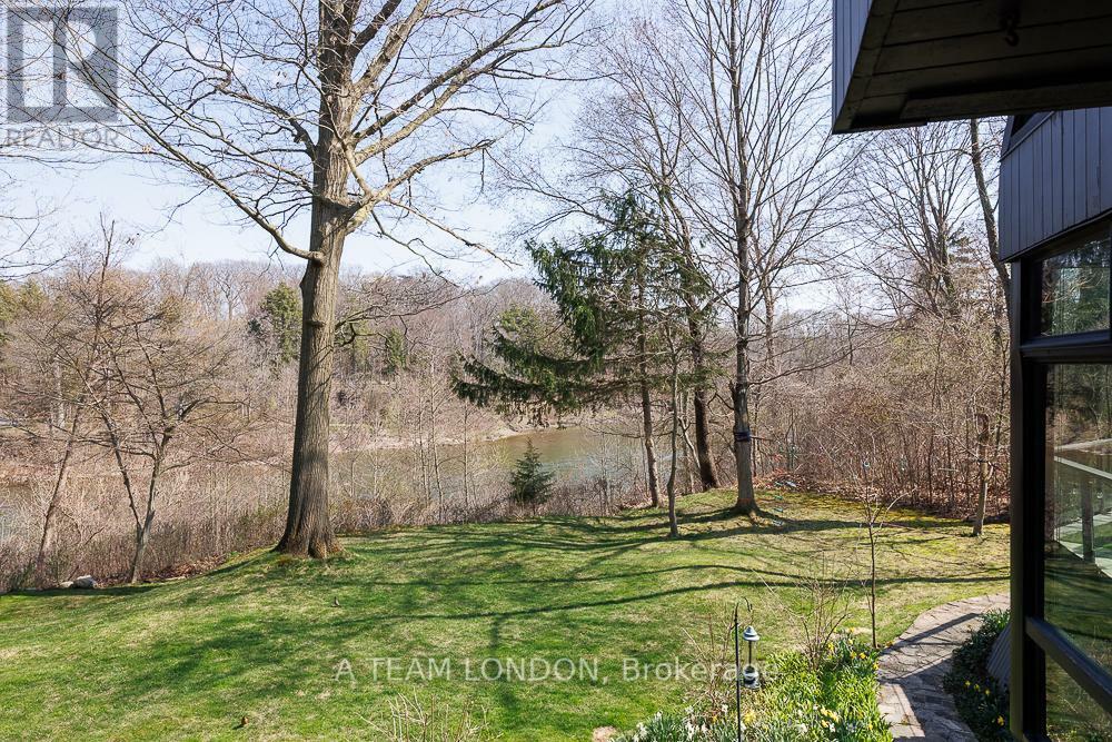 Property Photo: 763 Clearview Crescent ON N6H 4P6