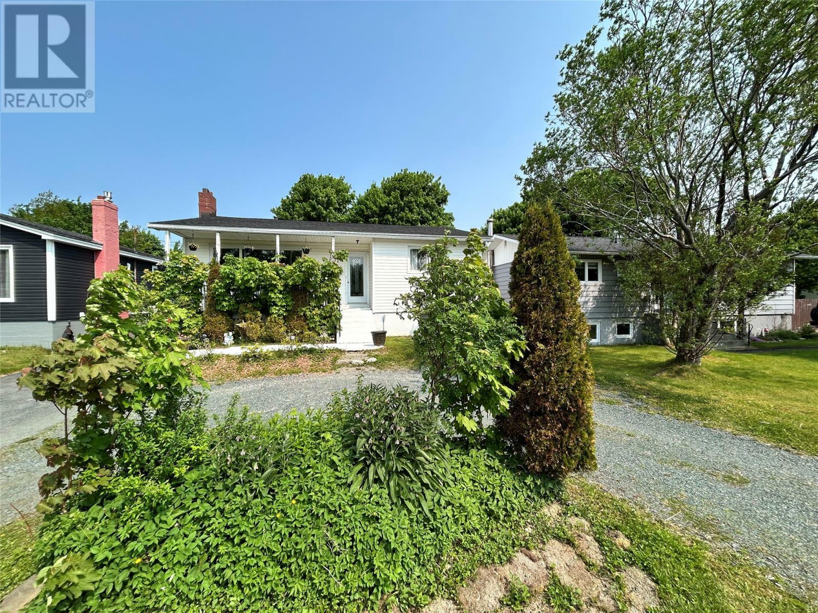 Photo de la propriété: 26 Smallwood Drive NL A1M 1A9