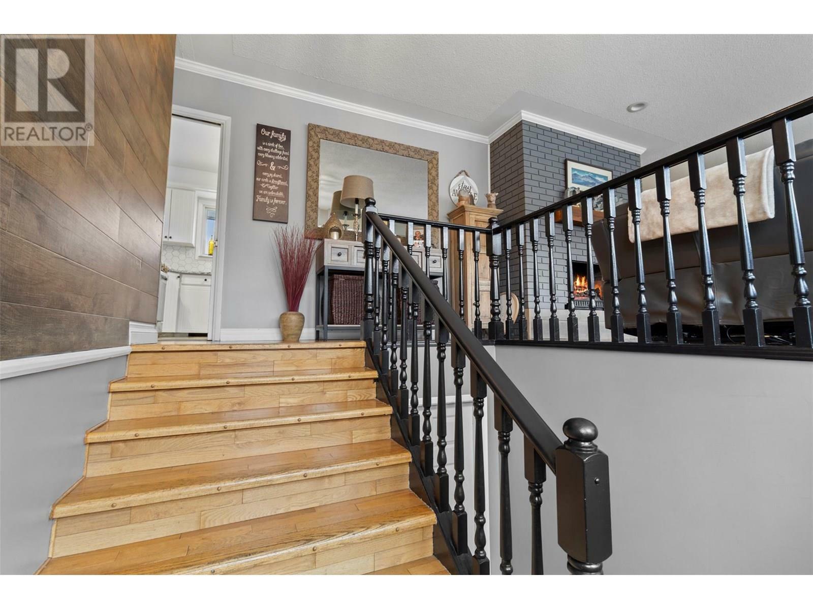 Photo de la propriété: 1886 Valleyview Drive BC V2C 4B9