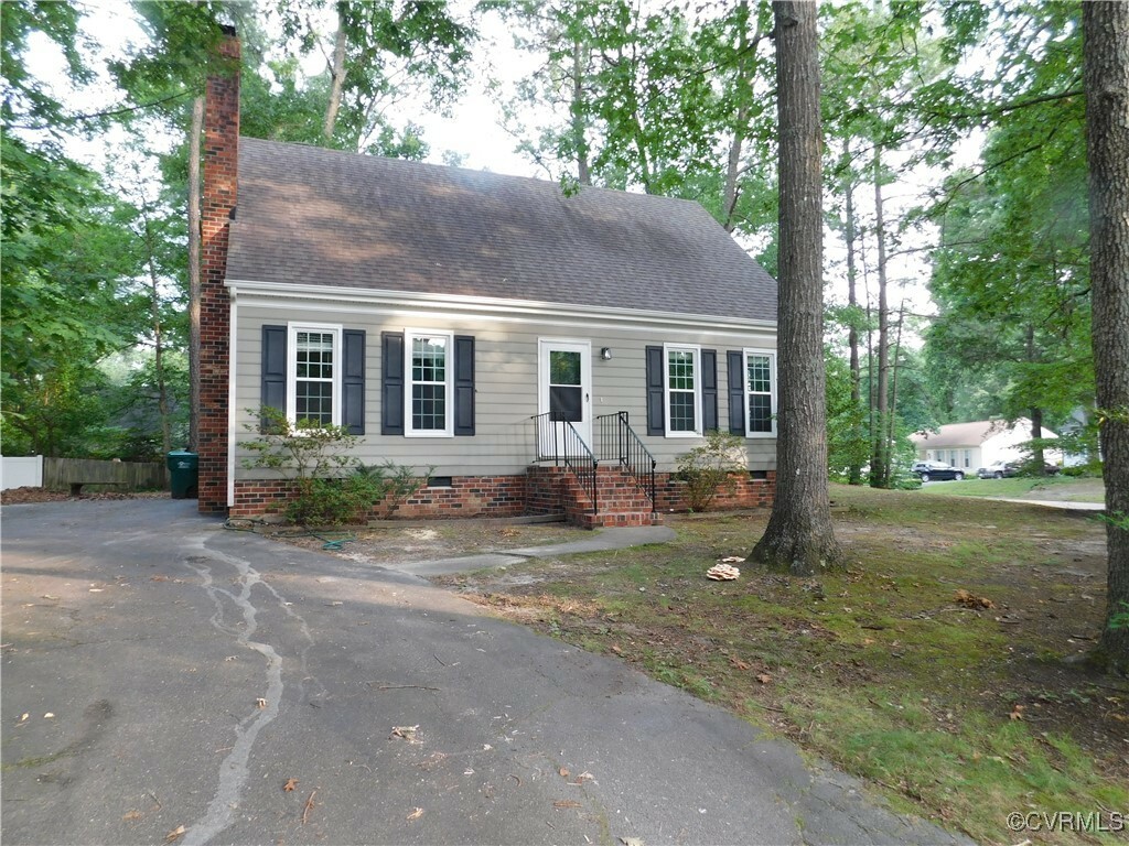 Property Photo: 4605 Kingsrow Court VA 23060
