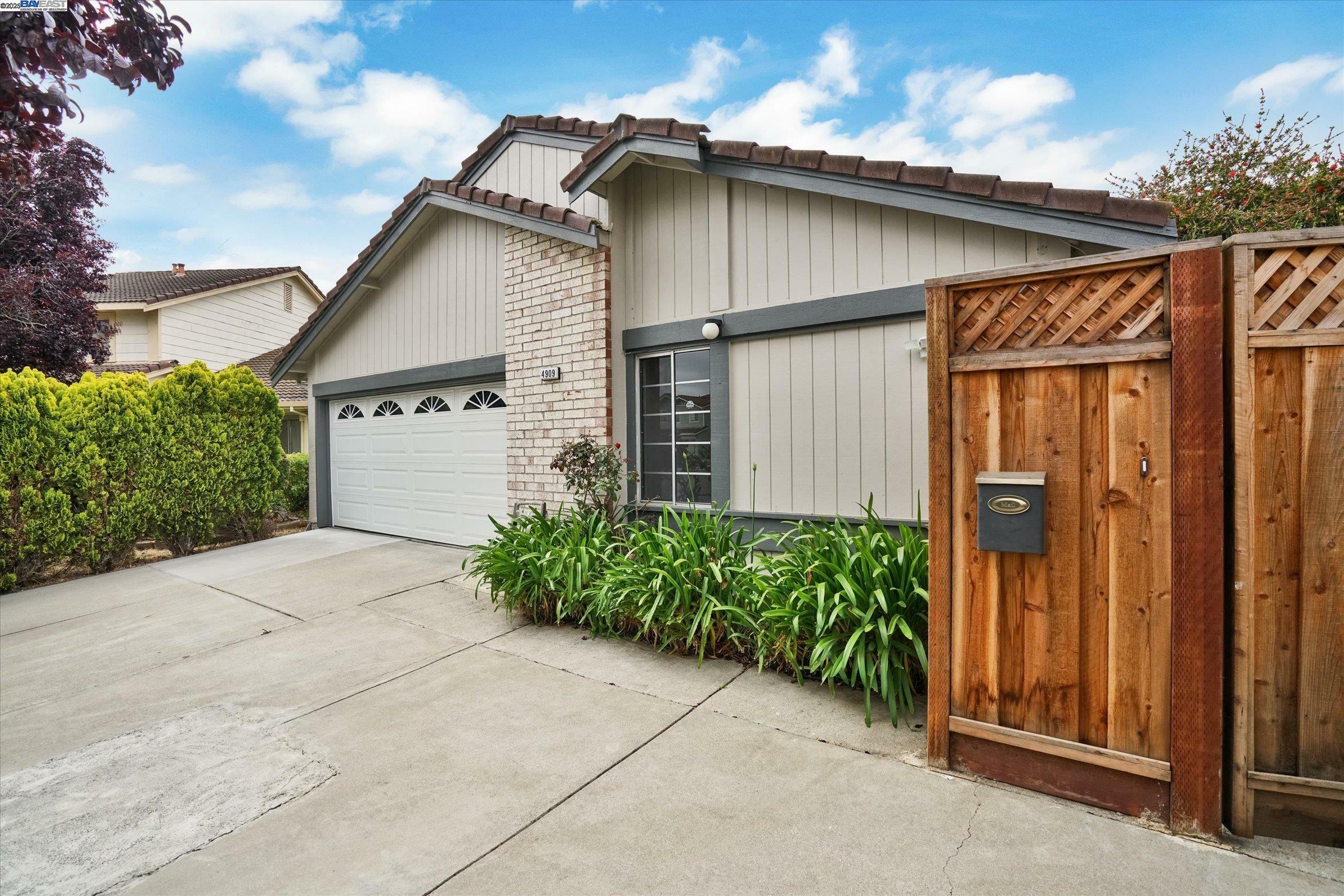 Property Photo: 4909 Romeo CA 94555