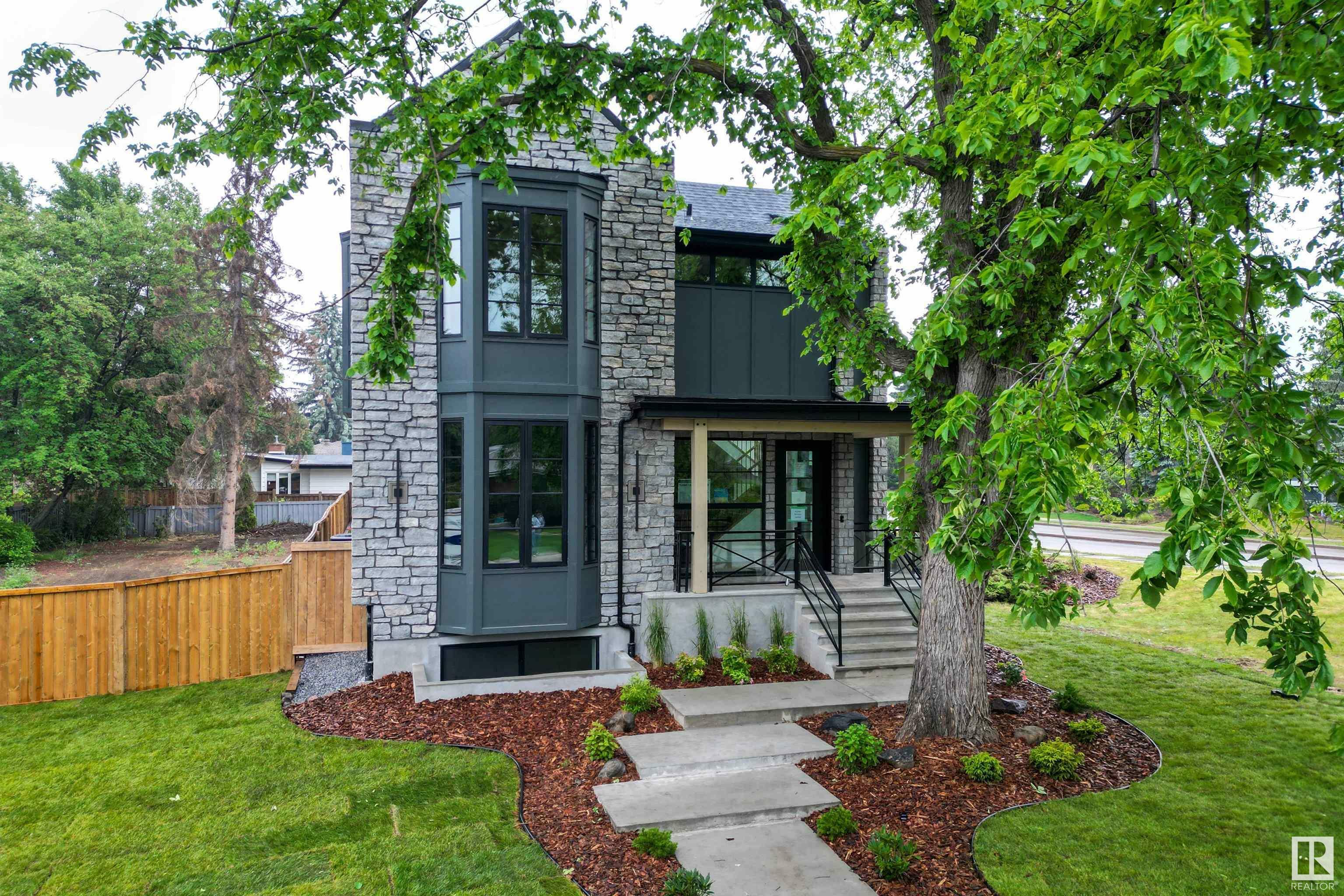 13804 85ave NW  Edmonton AB T5R 3Y7 photo