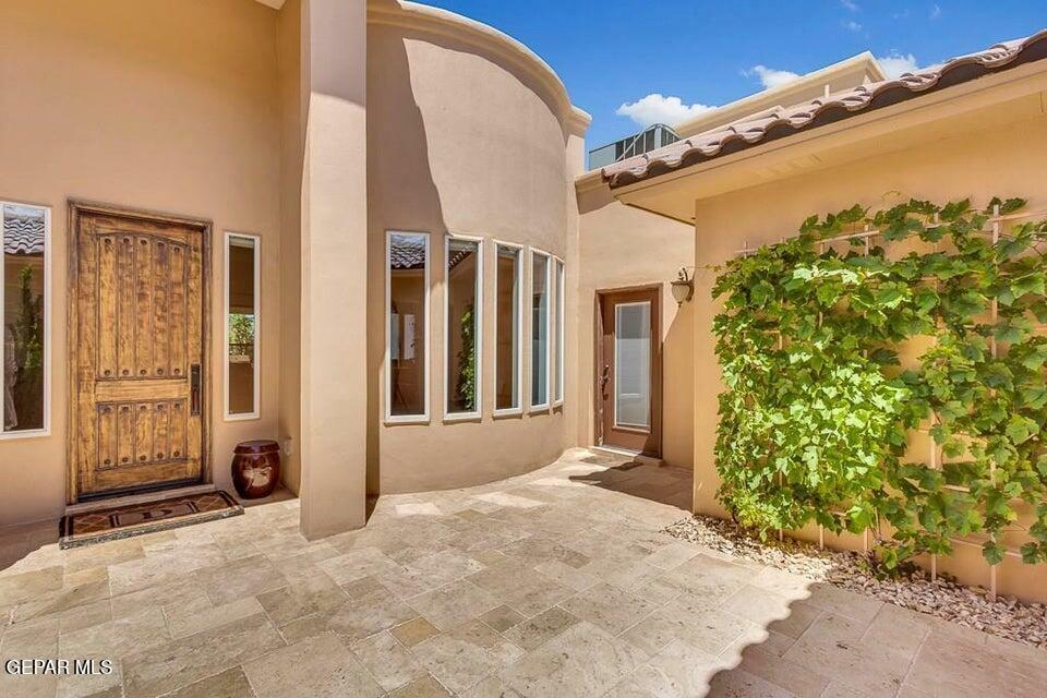 Property Photo: 6365 Franklin Trail Drive TX 79912