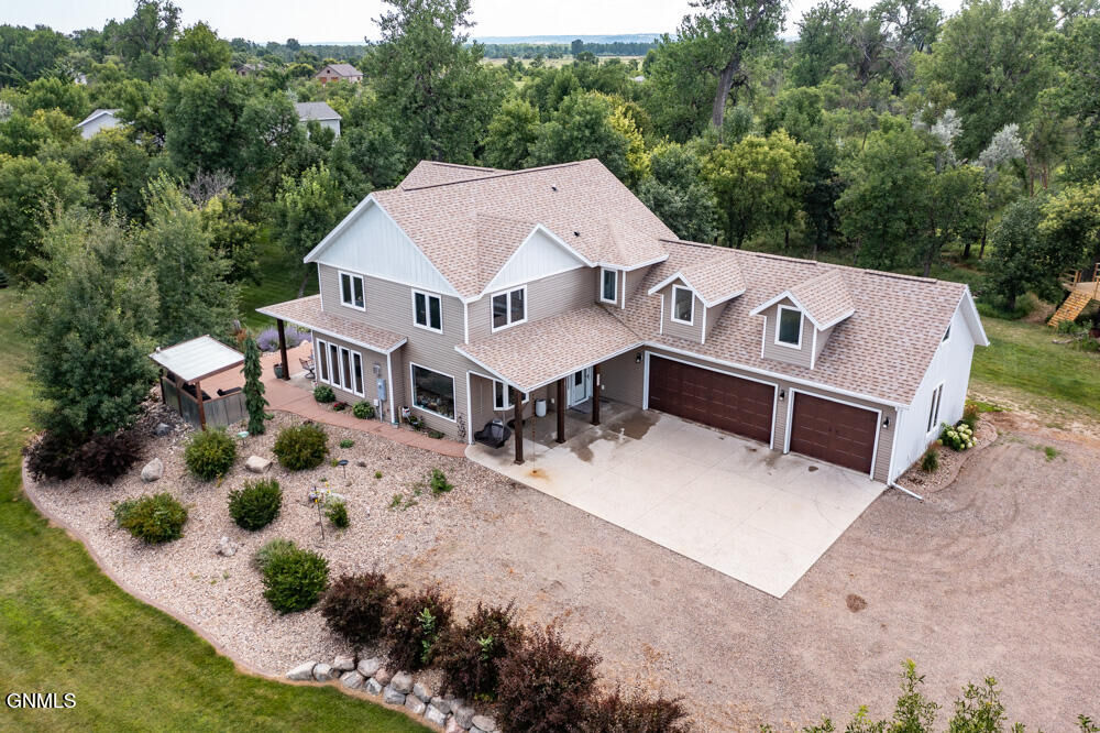 Property Photo:  4403 Daniel Street  ND 58504 