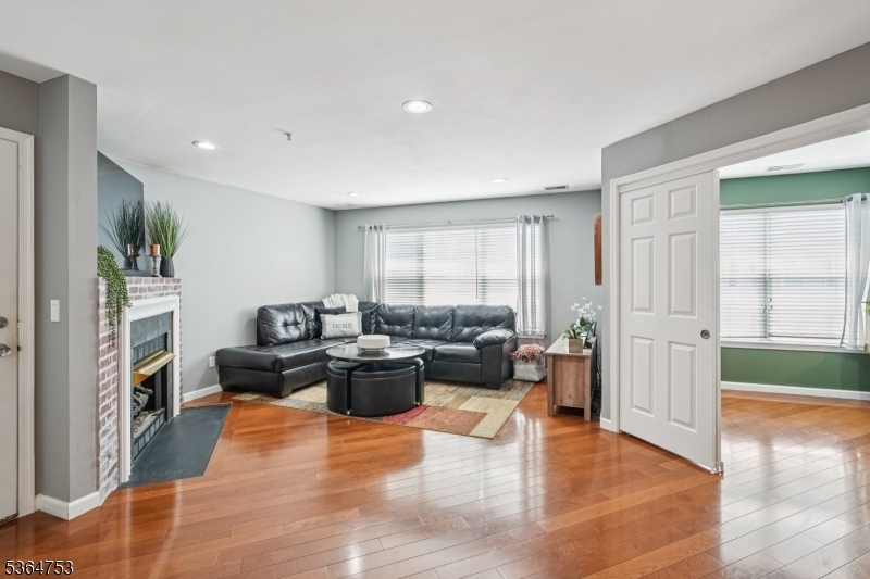 Property Photo: 44 Ridgedale Ave Unit 239 NJ 07960