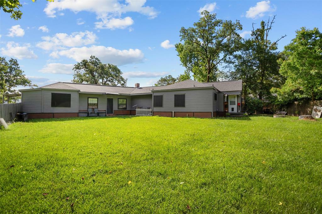 Property Photo: 505 S Home Street TX 75939