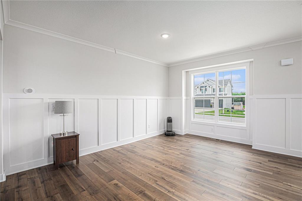 Property Photo: 10518 N Hawthorne Avenue MO 64157