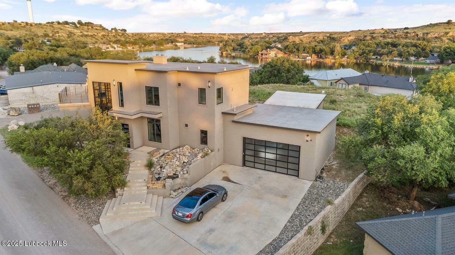 2 Jesse James Drive  Lubbock TX 79404 photo
