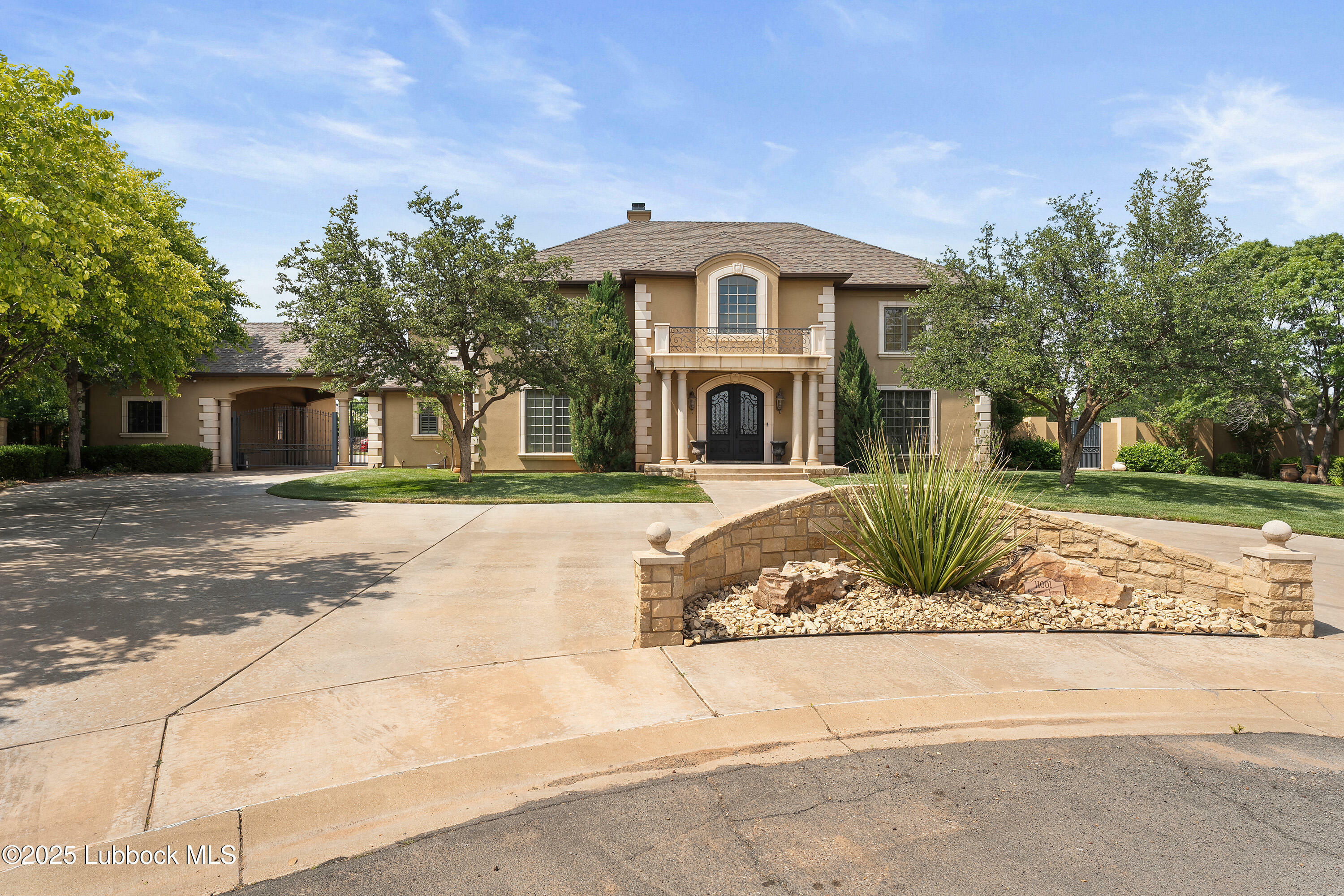 Property Photo: 11001 Richmond Avenue TX 79424