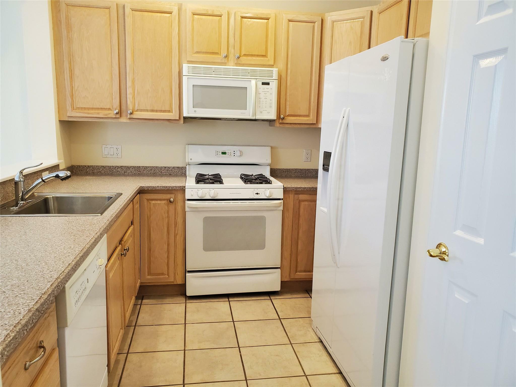 Property Photo: 1408 Half Moon Bay Drive NY 10520