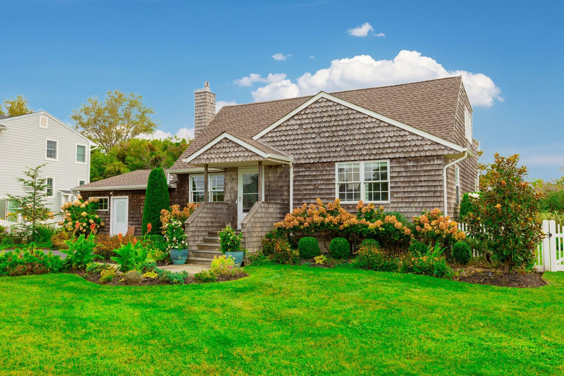 859 E Bay Drive  West Islip NY 11795 photo