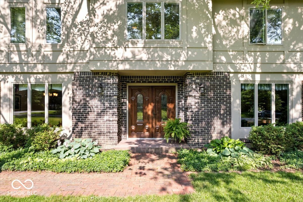 Property Photo: 54 Horseshoe Lane IN 46033