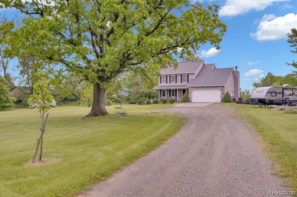 Property Photo: 726 Brown City Road MI 48444 9429