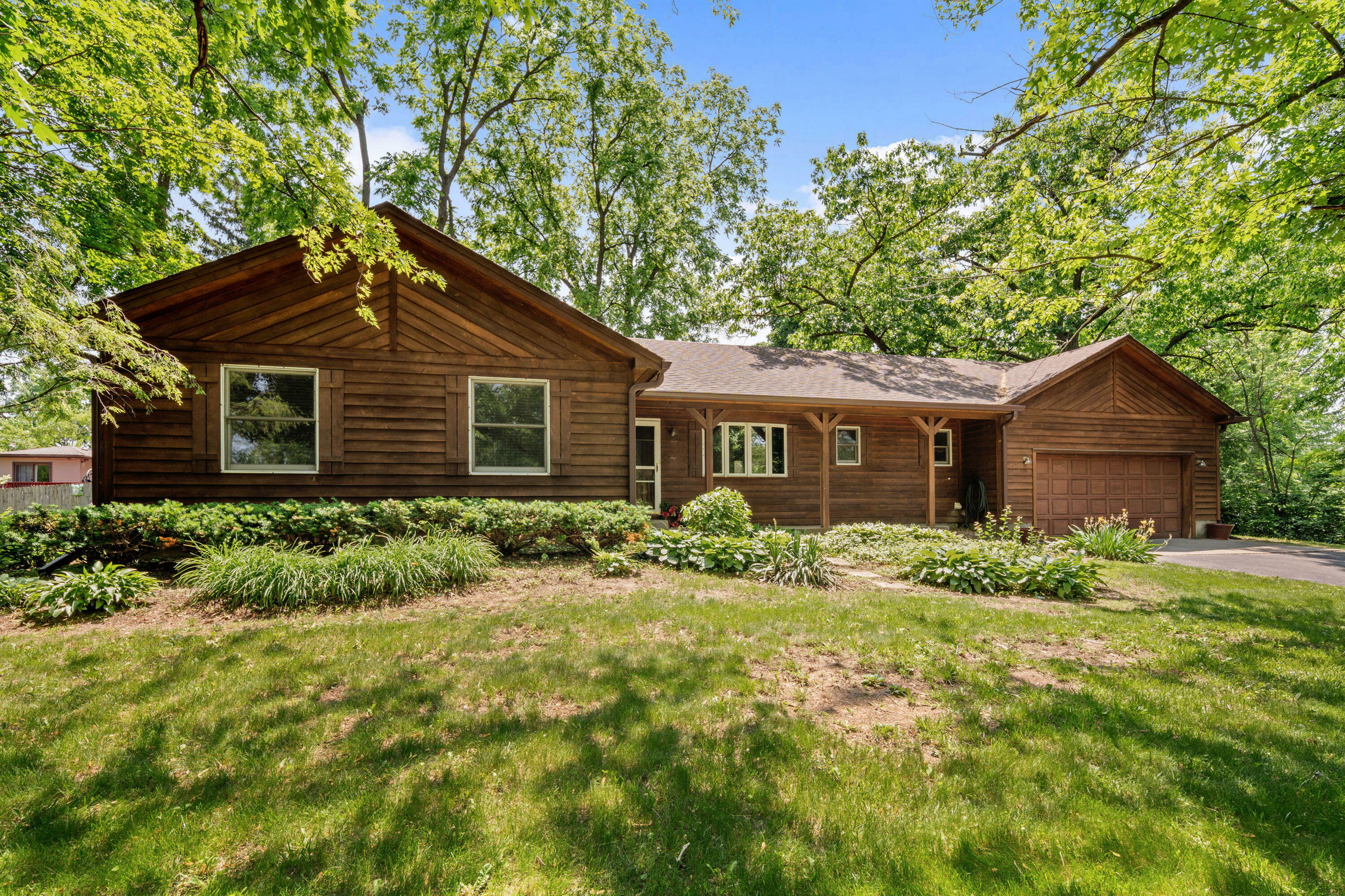 Property Photo: 519 Bird Rd WI 53181