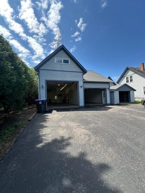 Property Photo:  300 S Pine St  WI 54983 