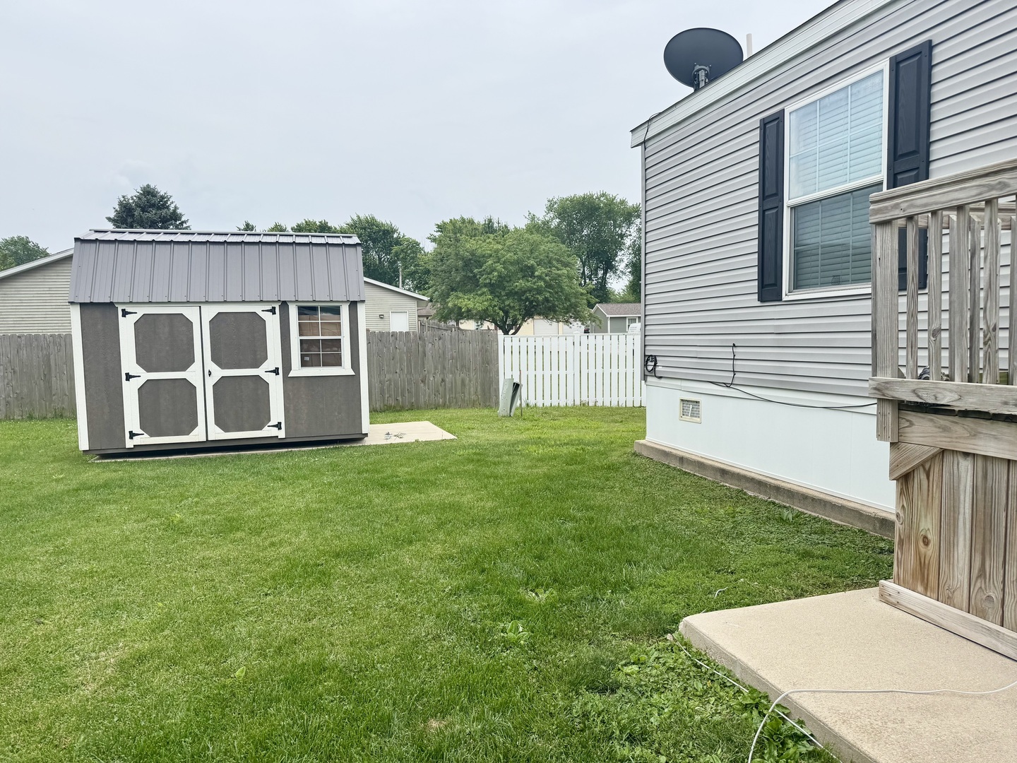 Property Photo: 419 Highland Drive IL 61704