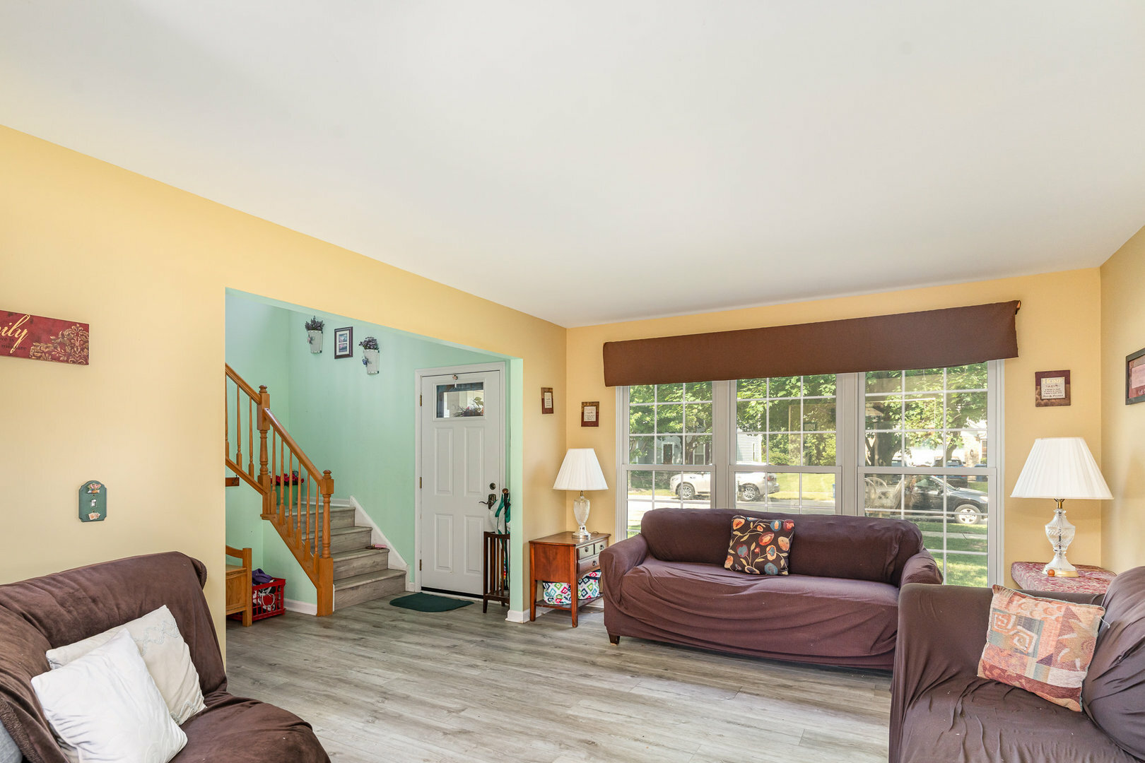 Property Photo: 2715 Lahinch Drive IL 60503