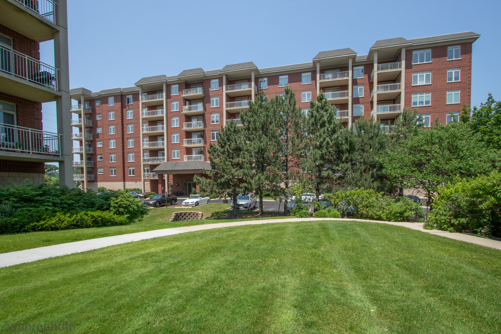 8440 Callie Avenue 410  Morton Grove IL 60053 photo