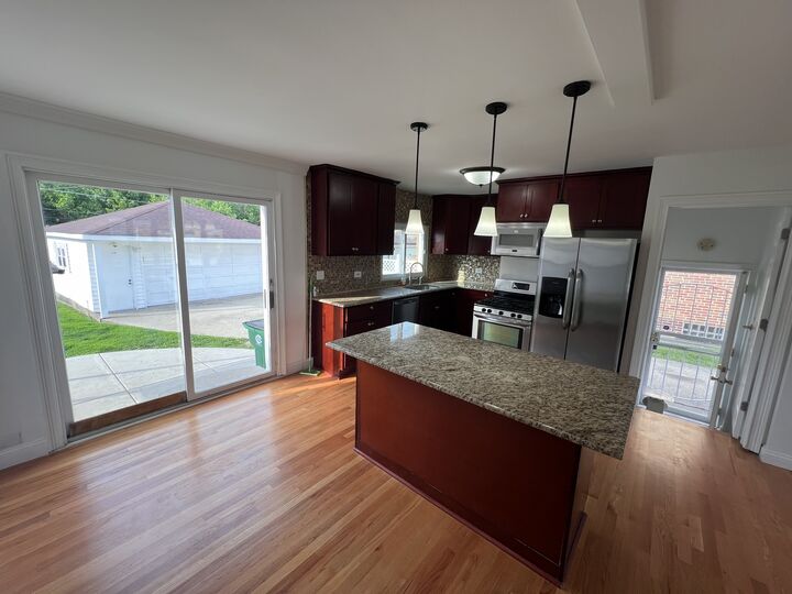 Property Photo: 11133 Boeger Court IL 60154