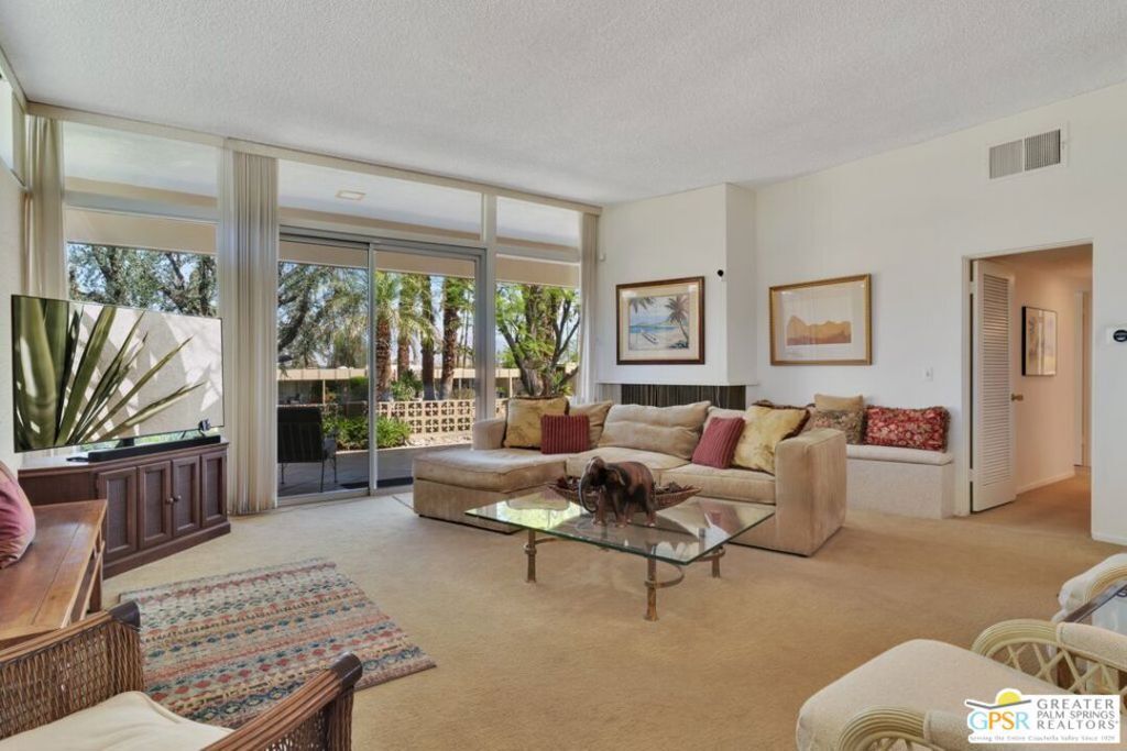 Property Photo:  72781 El Paseo 714  CA 92260 