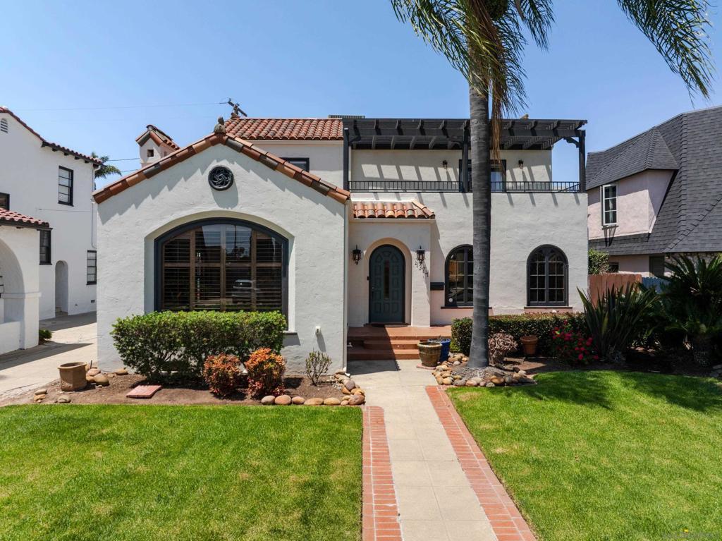 4374 Adams Ave  San Diego CA 92116 photo