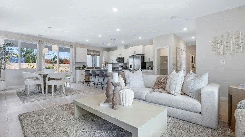 Property Photo:  15498 Avenida De Cielo  CA 92240 