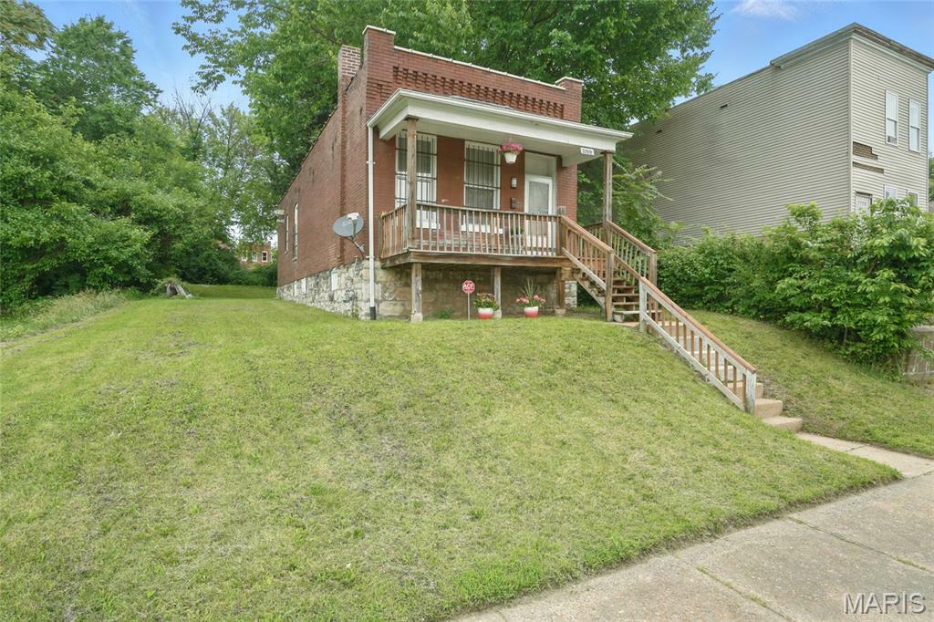 Property Photo: 1055 Garth Avenue MO 63147