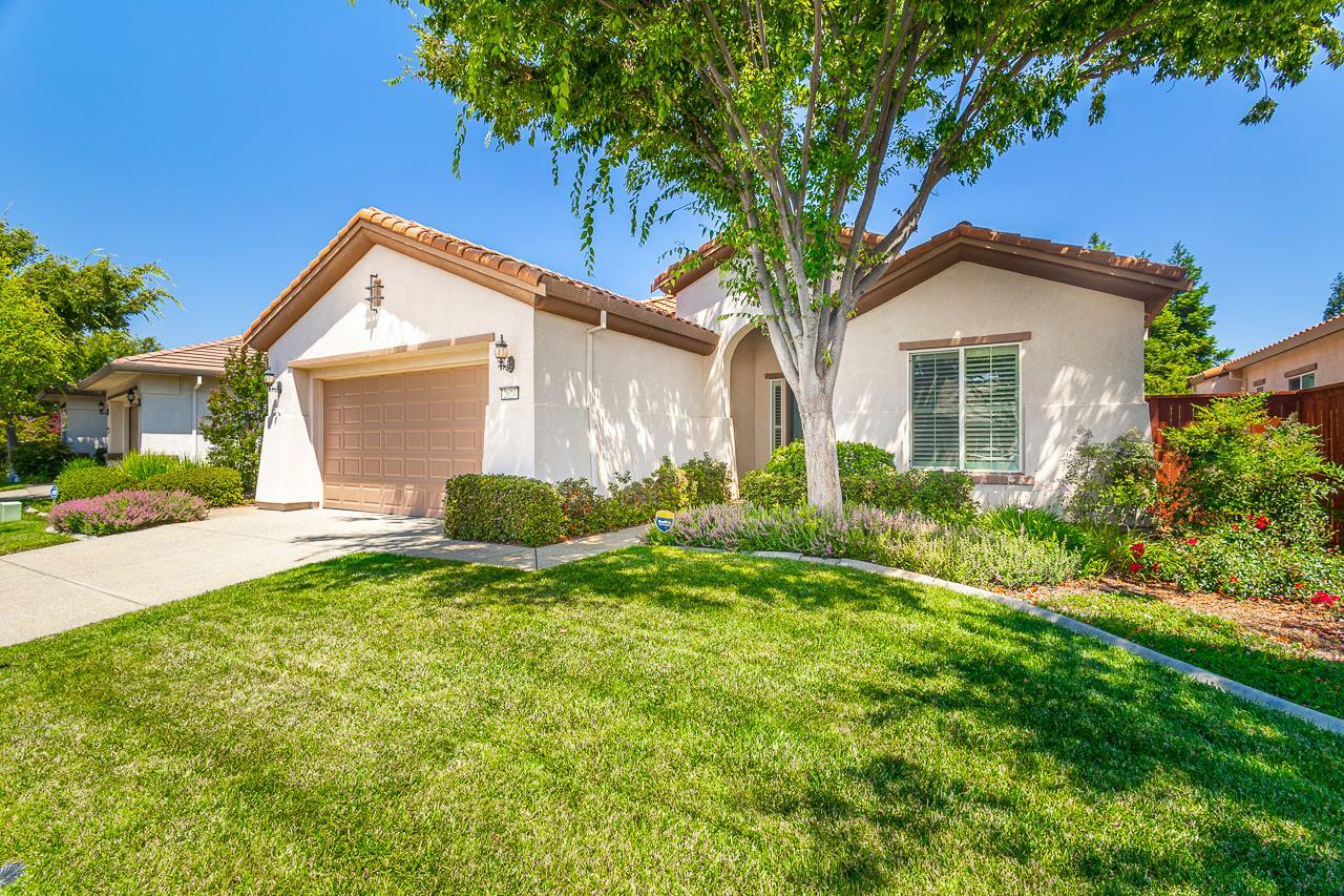 Property Photo: 2024 Leighham Drive CA 95747