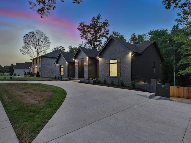 Property Photo: 2549 Everwood Ct TN 37043