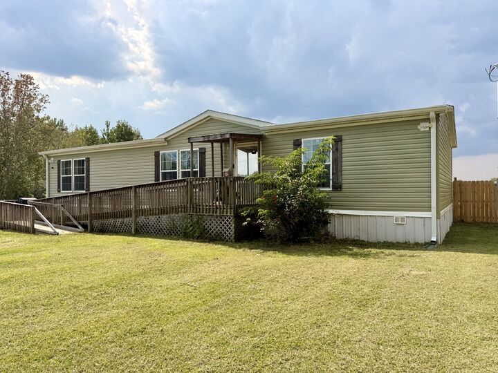 Property Photo: 189 Holloway St TN 38483