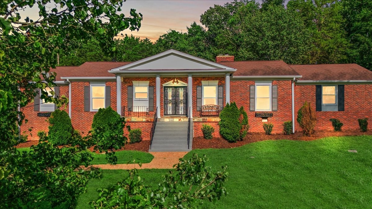 Property Photo:  237 Craigmeade Dr  TN 37214 