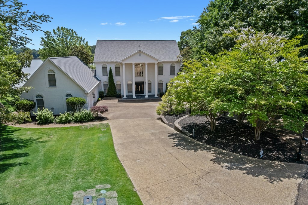 Property Photo: 2210 Longspur Pt MS 38655