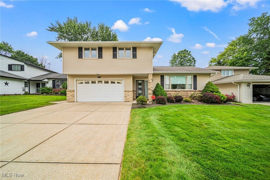 Property Photo:  5978 Cantwell Drive  OH 44124 