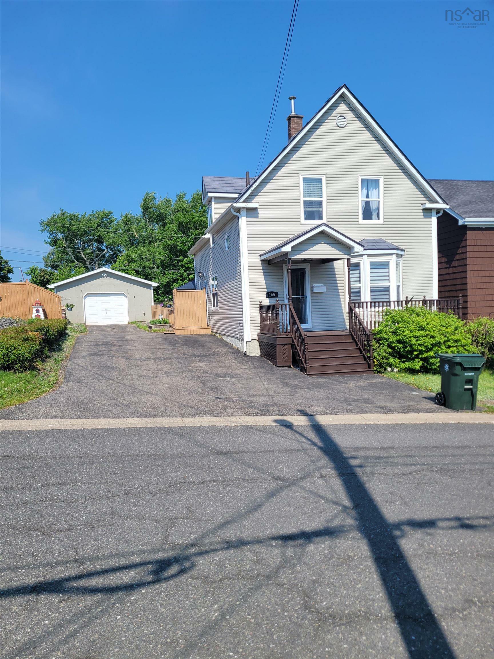 109 Alexander Street  Glace Bay NS B1A 4A6 photo