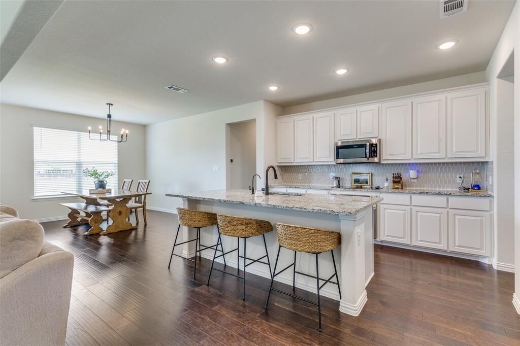 Property Photo: 175 Spicewood Trail TX 76078