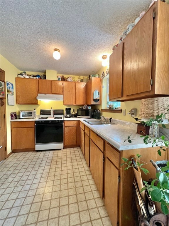 Property Photo: 107 Jay Lane AR 72632