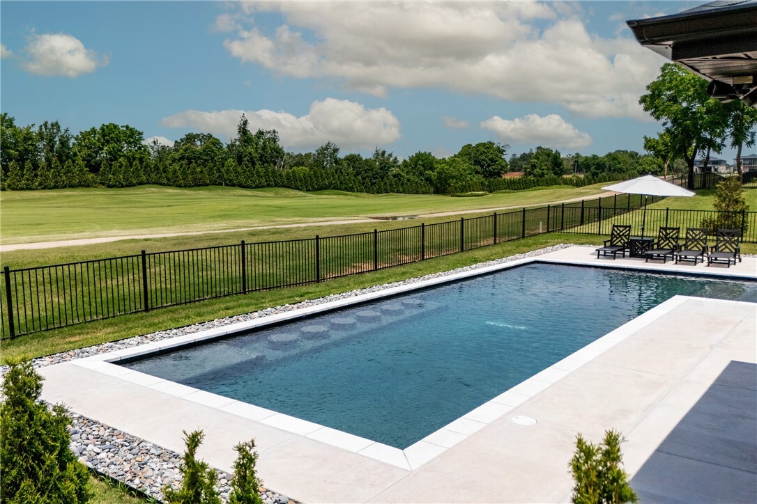 Property Photo: 4306 S Exeter AR 72758