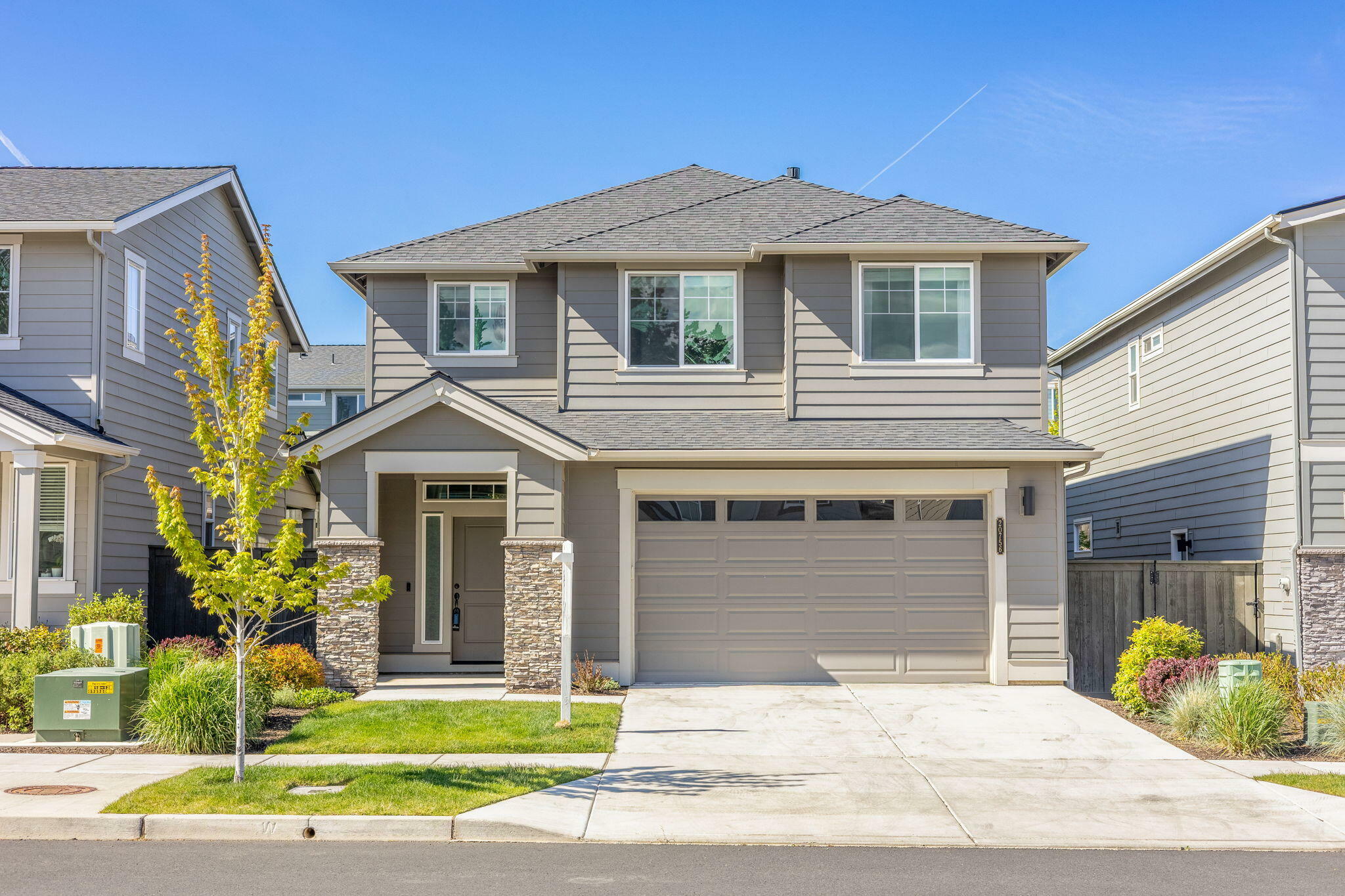Property Photo: 20756 SE Iron Horse Lane OR 97702