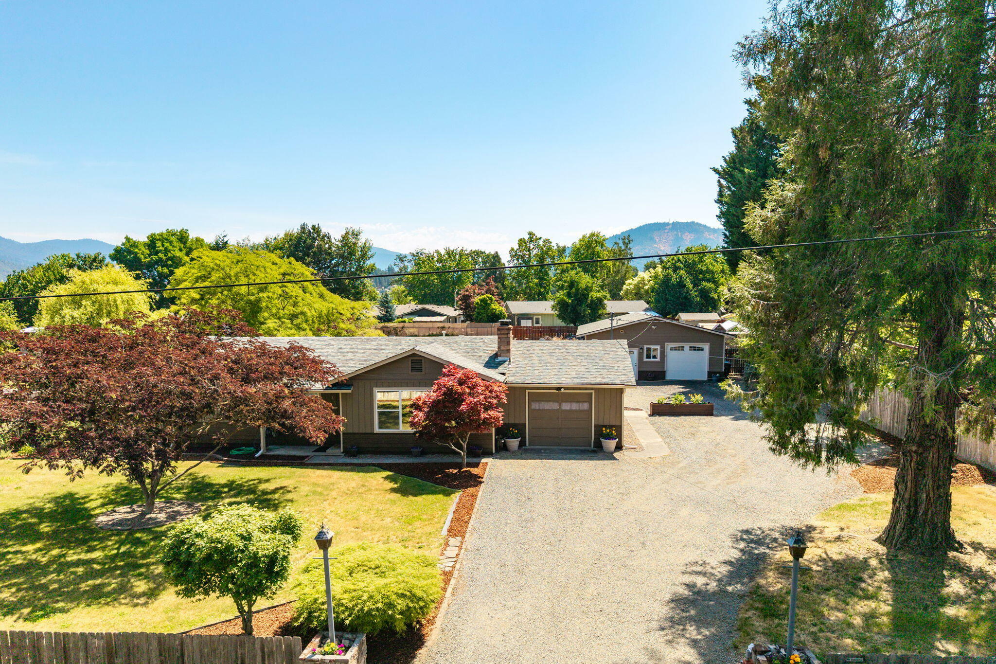 1891 Regina Way  Grants Pass OR 97527 photo