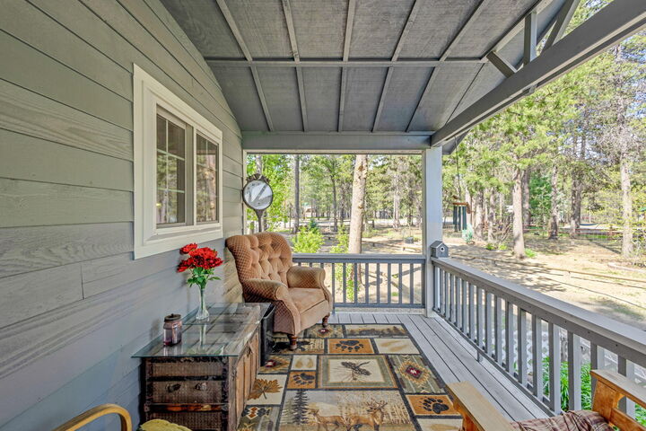 Property Photo:  16047 Amber Lane  OR 97739 