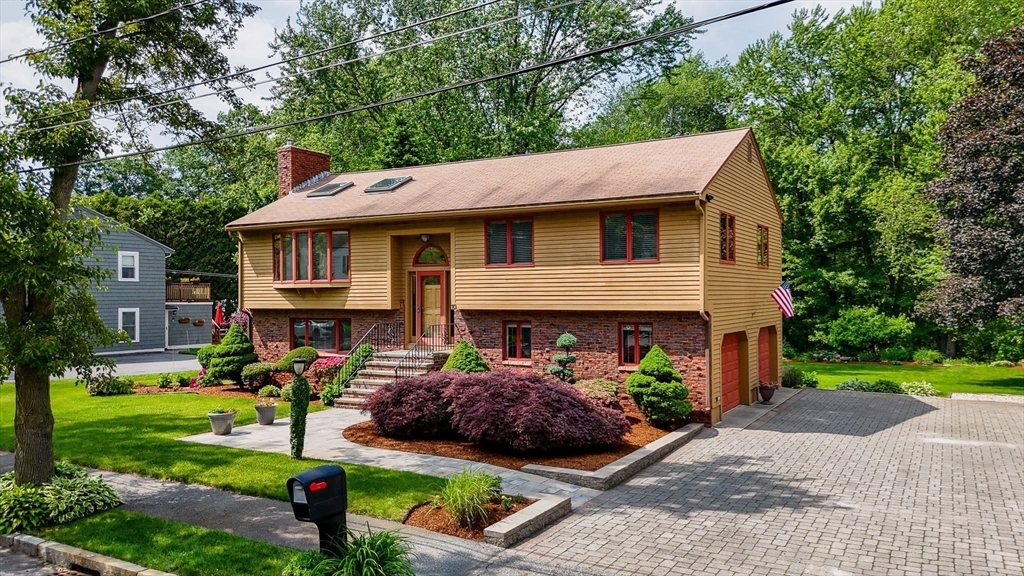 Property Photo: 10 Briarwood Lane MA 01880